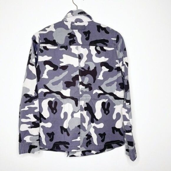 ROMEO + JULIET Gray Camo Utility Jacket - Picture 7 of 10